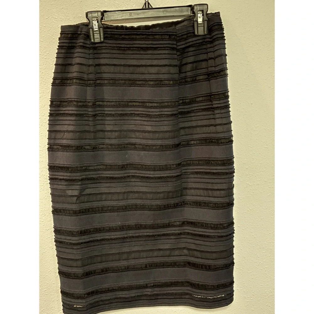 ESCADA Women's Size 36 Navy‎ Striped Pattern Straight Pencil Skirt Casual Wear
